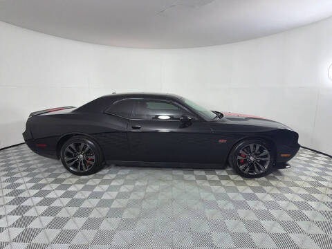 2014 Dodge Challenger SRT8