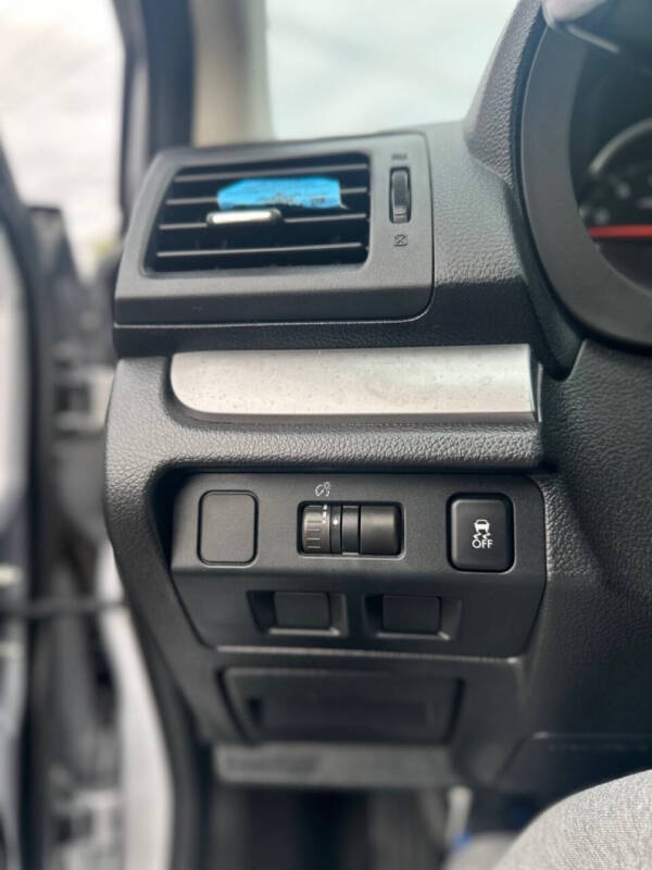 2012 Subaru Impreza 2.0i