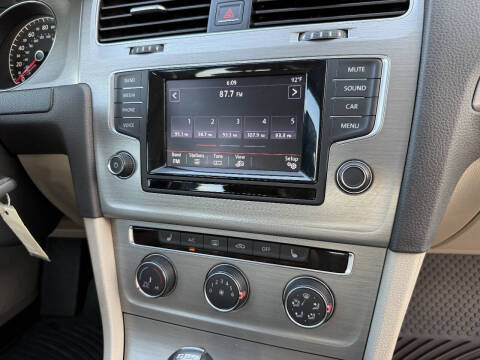 2015 Volkswagen Golf TDI SE