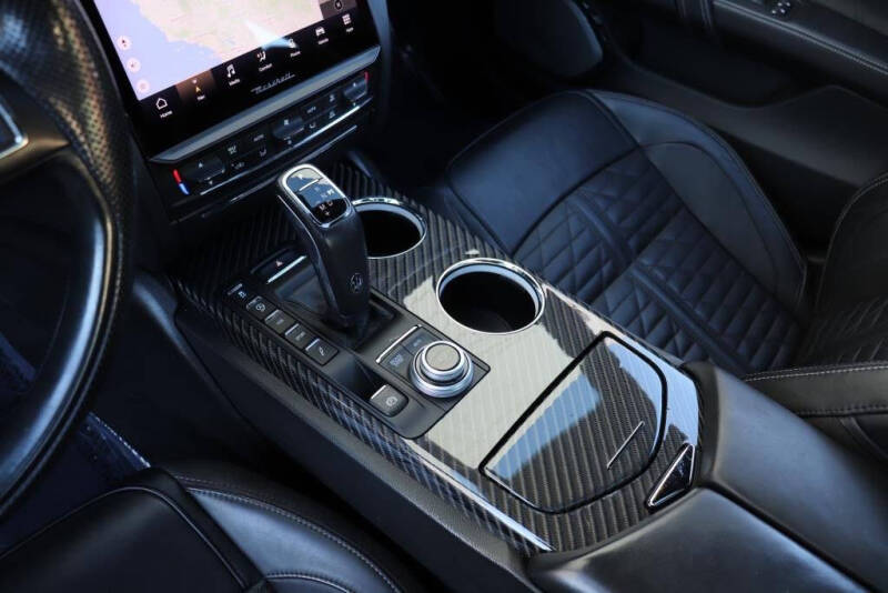 2022 Maserati Quattroporte Modena