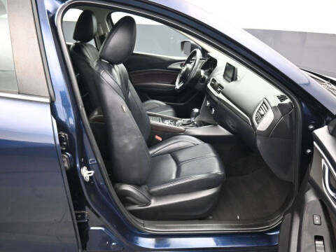 2017 Mazda MAZDA3 Touring