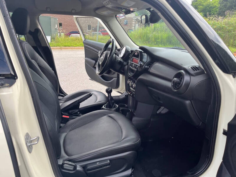 2016 MINI Hardtop 4 Door Cooper