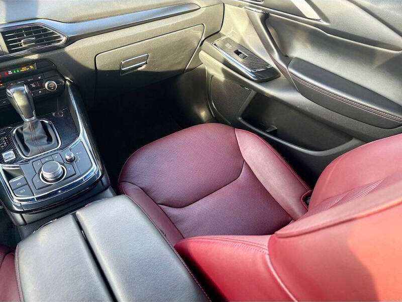 2023 Mazda CX-9 Carbon Edition