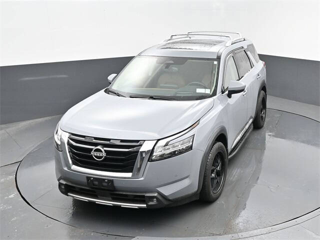 2022 Nissan Pathfinder Platinum
