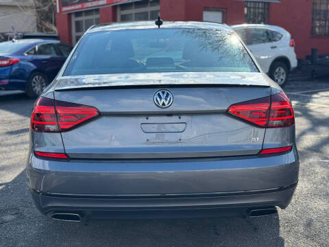 2018 Volkswagen Passat V6 GT