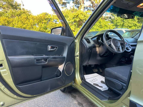 2010 Kia Soul +