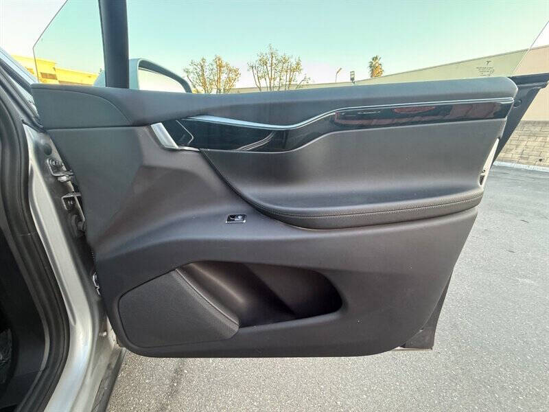 2017 Tesla Model X 90D