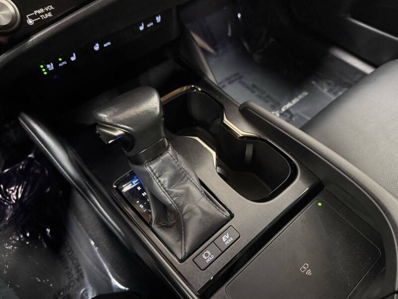 2024 Lexus ES 300h