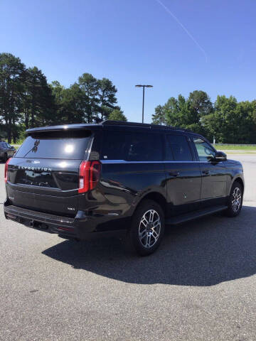 2025 Ford Expedition MAX Active
