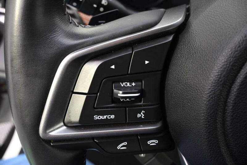 2022 Subaru Outback Touring XT