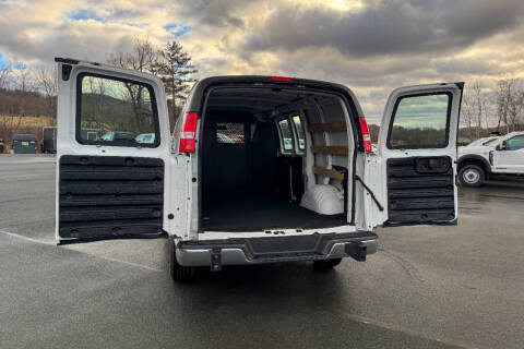 2024 Chevrolet Express 2500