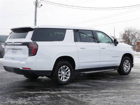 2025 Chevrolet Suburban LT