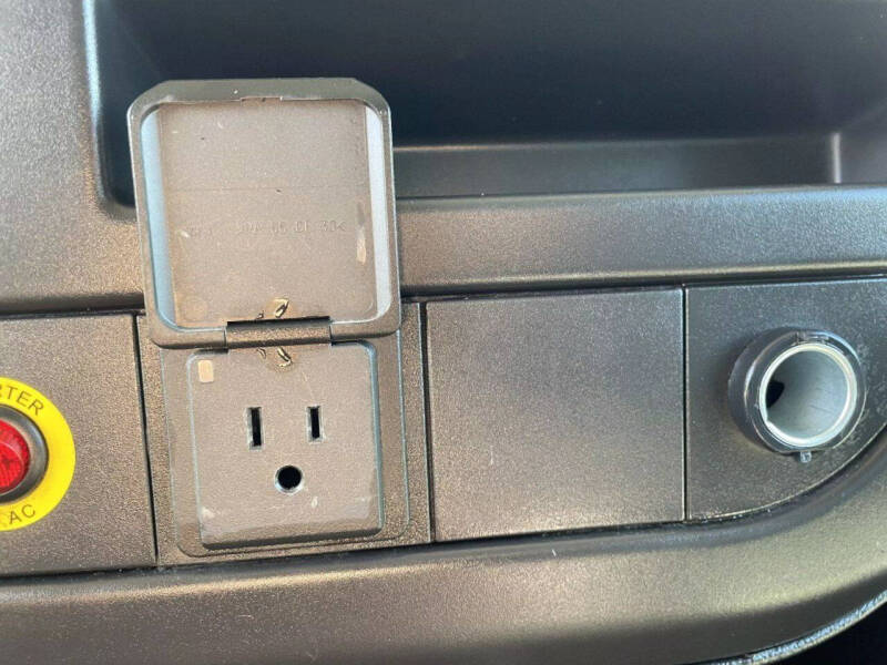 2021 Chevrolet Express 2500