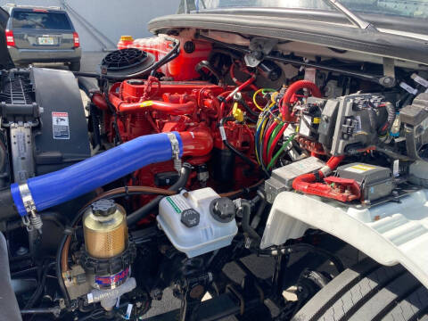 2022 Freightliner M2 106