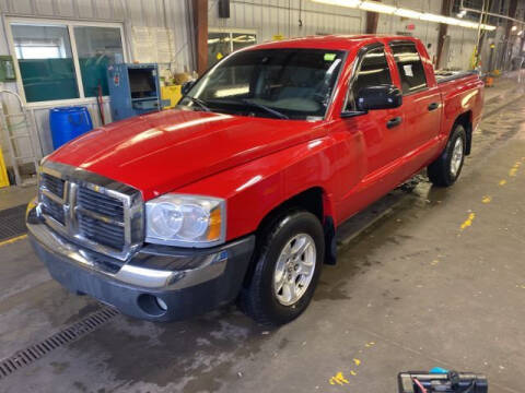 2005 Dodge Dakota for sale at ALVAREZ AUTO SALES in Des Moines IA