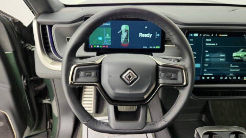 2023 Rivian R1S Adventure