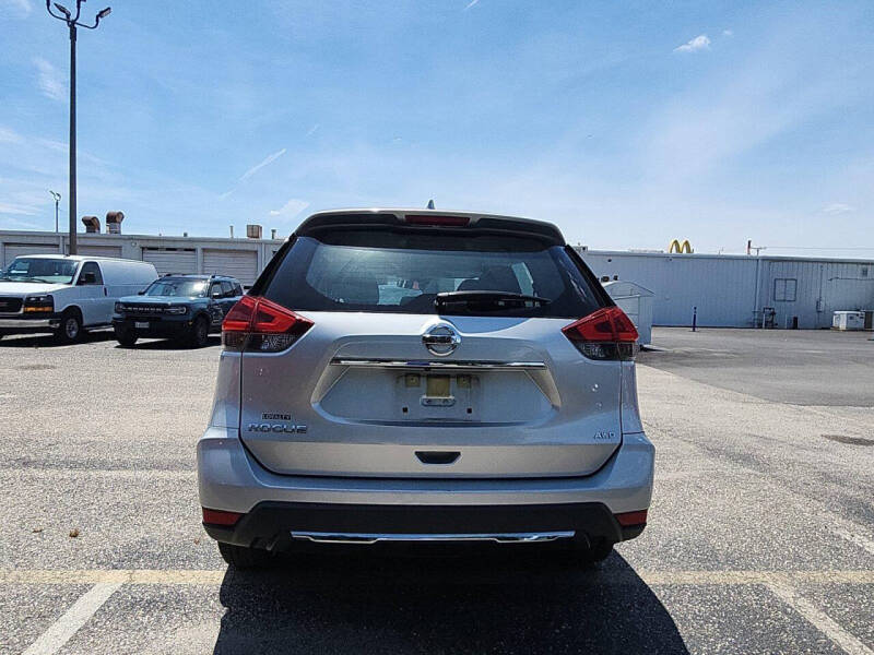 2020 Nissan Rogue S
