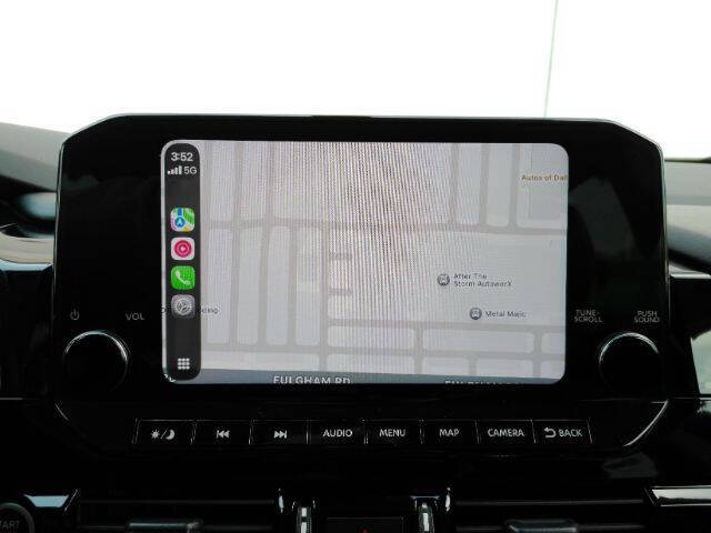 2022 Nissan Pathfinder SL