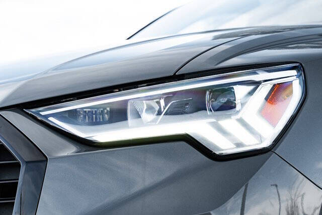 2025 Audi Q3 quattro S line Prem Plus 45 TFSI