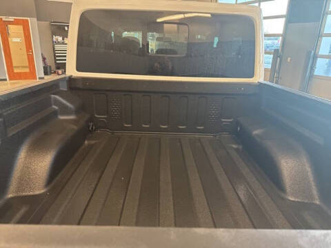 2024 Jeep Gladiator NightHawk