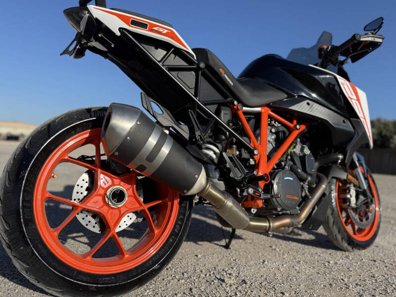 2019 KTM 1290 Super Duke GT