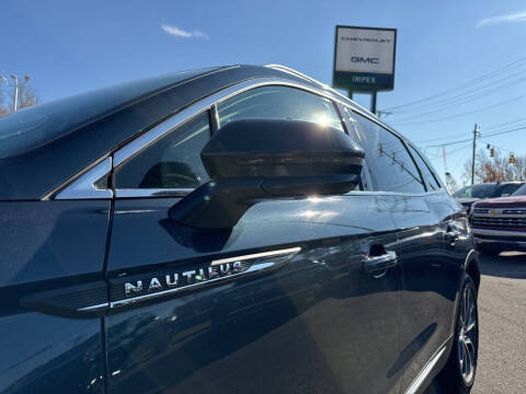 2021 Lincoln Nautilus Reserve