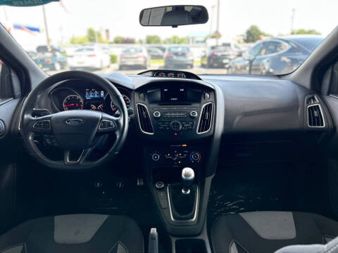 2017 Ford Focus ST