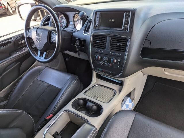 2019 Dodge Grand Caravan for sale at Axio Auto Boise in Boise, ID