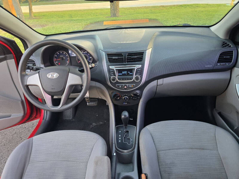 2017 Hyundai Accent SE