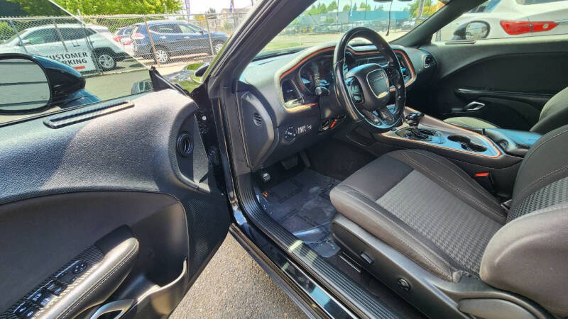 2019 Dodge Challenger SXT