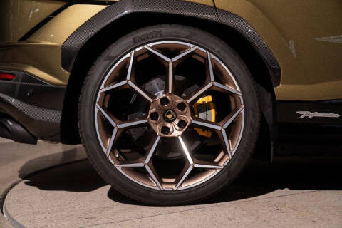 2024 Lamborghini Urus Performante