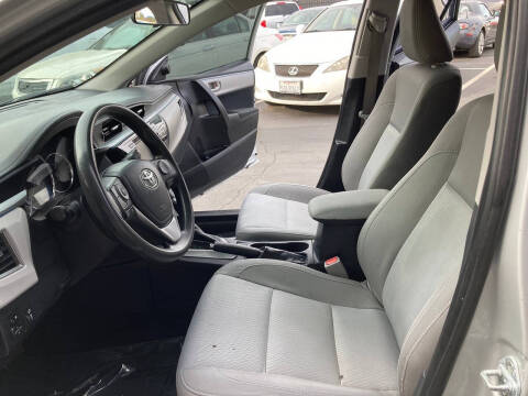 2016 Toyota Corolla LE