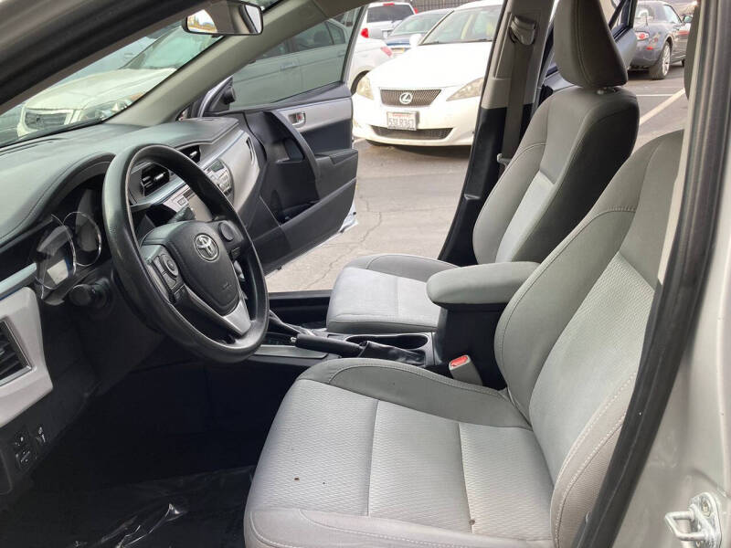 2016 Toyota Corolla LE