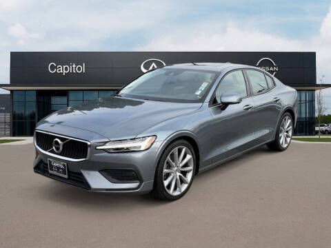 2020 Volvo S60 T5 Momentum
