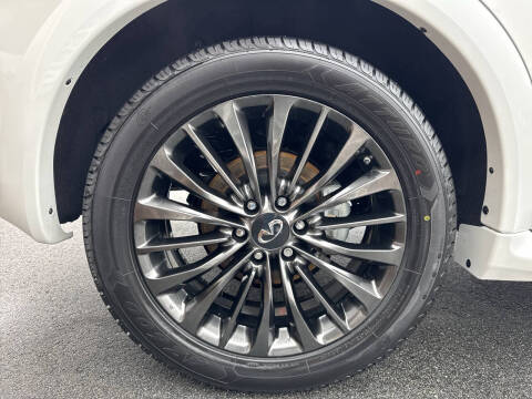 2022 Infiniti QX80 Premium Select