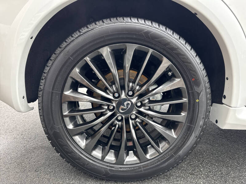 2022 Infiniti QX80 Premium Select