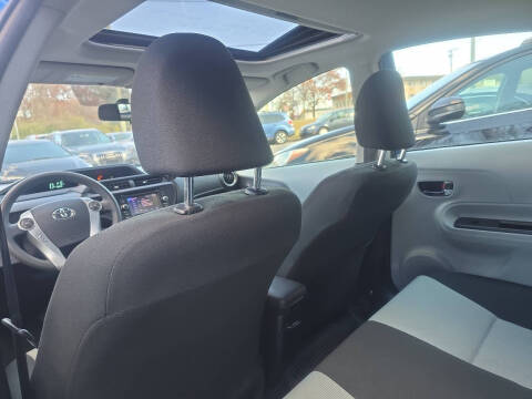 2014 Toyota Prius c Three