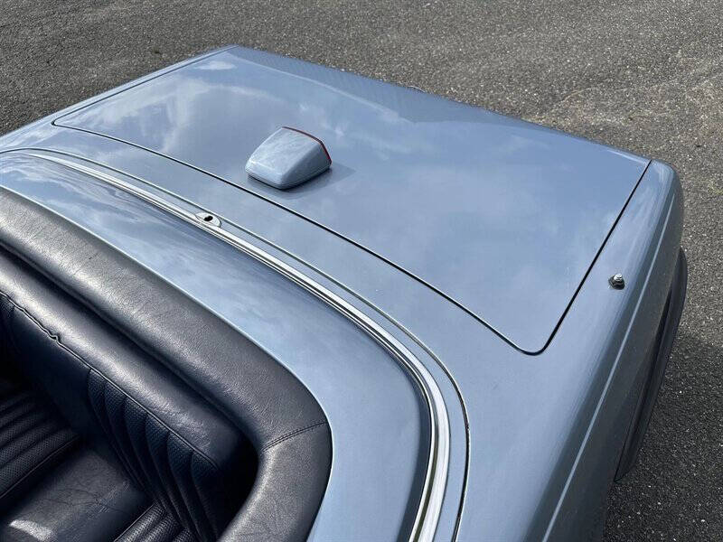 1986 Mercedes-Benz 560-Class 560 SL