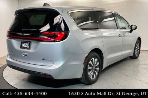 2024 Chrysler Pacifica Plug-In Hybrid