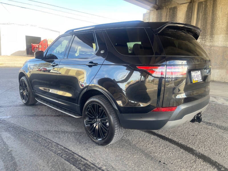 2017 Land Rover Discovery First Edition