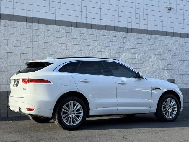 2018 Jaguar F-PACE 25t Prestige