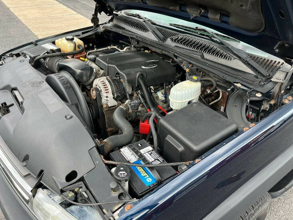2005 Chevrolet Suburban 64