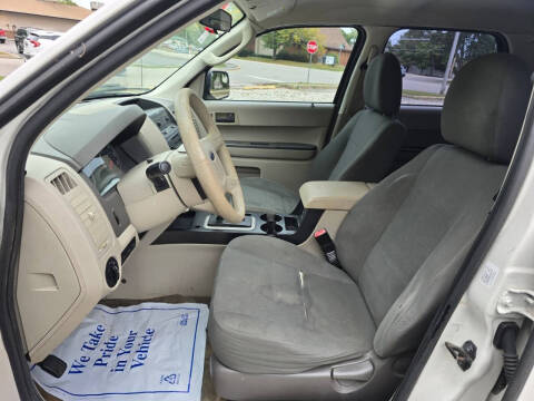 2011 Ford Escape XLS