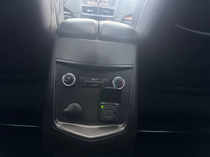 2014 Lincoln MKT Ecoboost