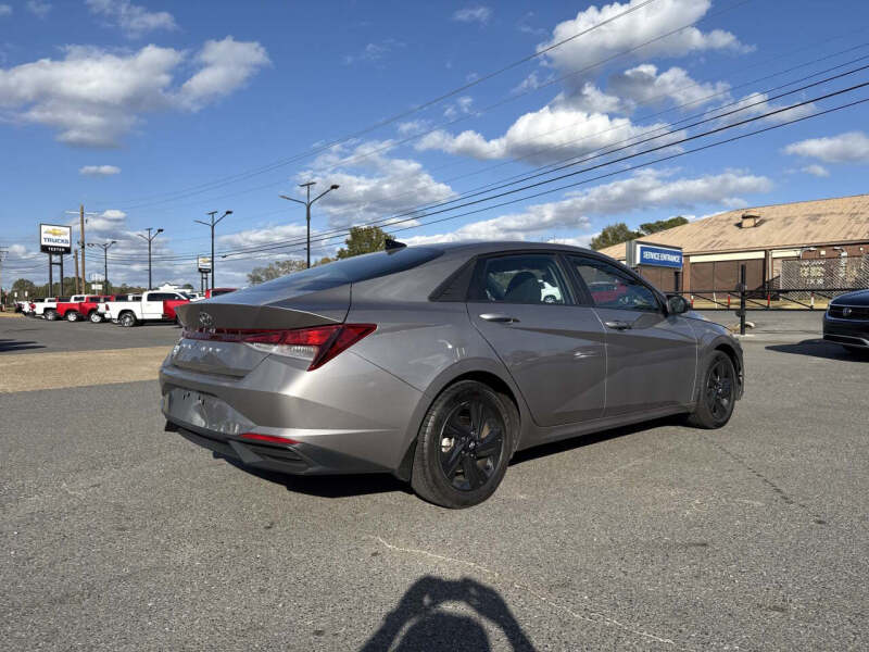 2022 Hyundai Elantra