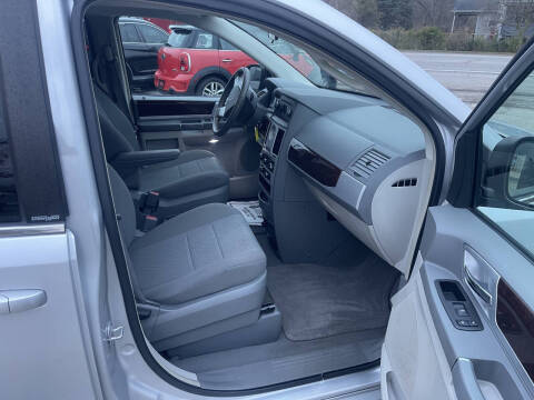 2010 Chrysler Town and Country Touring