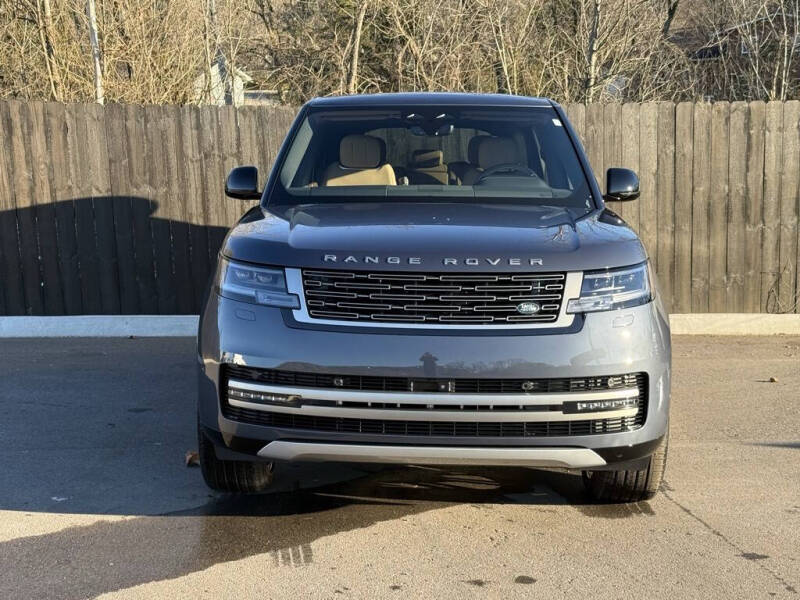 2025 Land Rover Range Rover P400 SE LWB