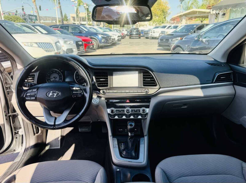 2020 Hyundai Elantra