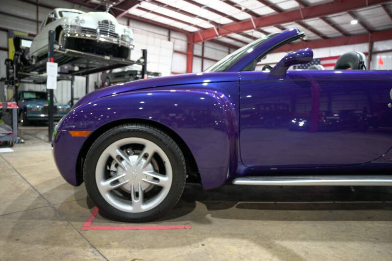 2004 Chevrolet SSR LS