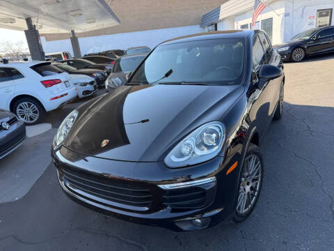 2017 Porsche Cayenne Platinum Edition